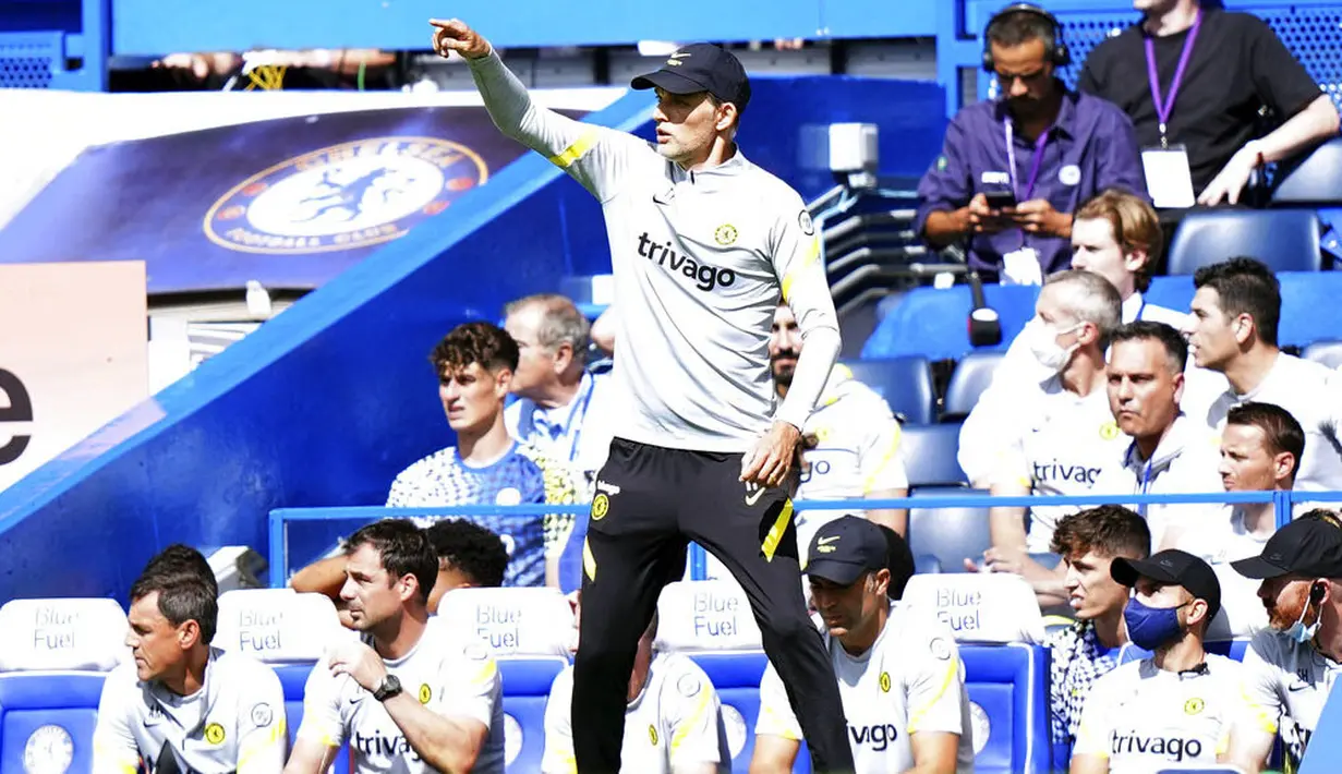 Meski mampu memetik hasil memuaskan di laga perdana namun pelatih Chelsea, Thomas Tuchel tak mau sesumbar dan masih merasa timnya belum layak disebut sebagai kandidat juara Liga Inggris 2021-2022. (Foto: AP/Tess Derry)
