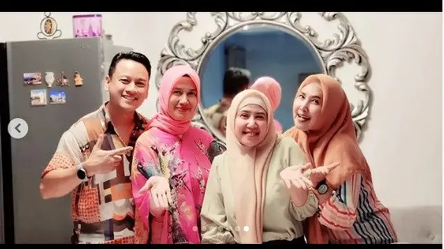 Tiga Personel Manis Manja Group reuni bukber Ramadhan 2023 (foto: Instagram inesinthya)
