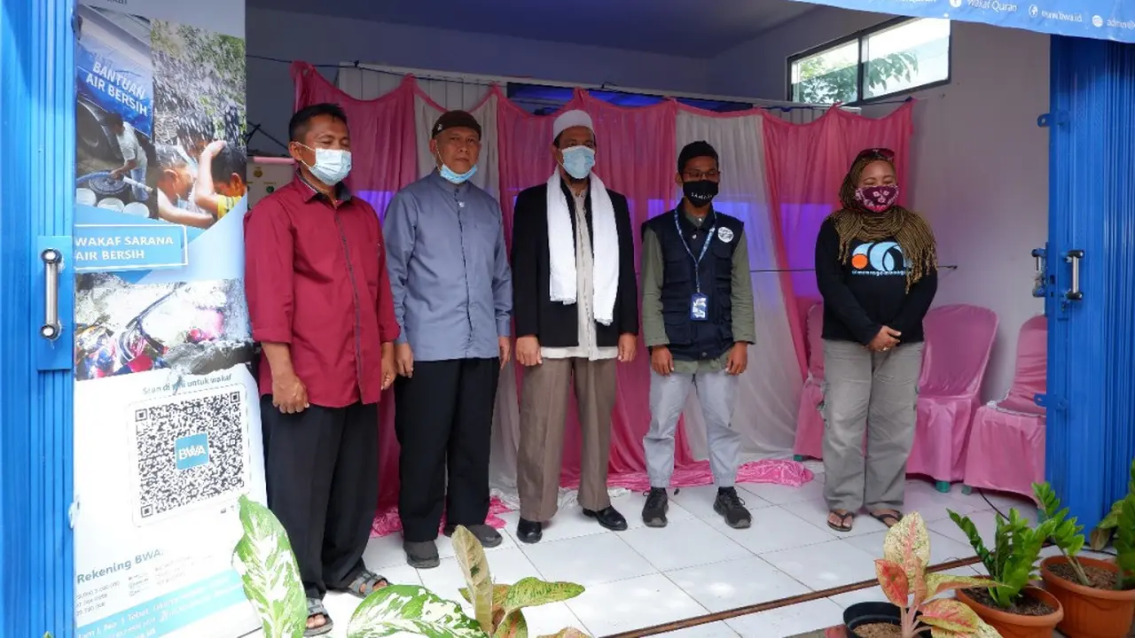 Wakaf Produktif BWA untuk Warga Kampung Gobah Muara Gembong