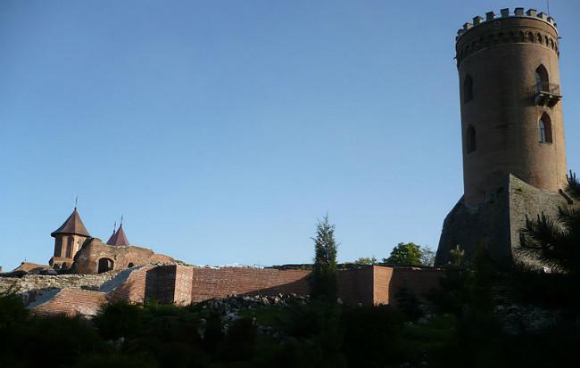 Menara Chindia di Romani mulai dibangun pada masa kekuasaan Vlad III dan sekarang menyimpan benda-benda bersejarah terkait Vlad Dracul. (Sumber Wikimedia/AlinaGheboianu)