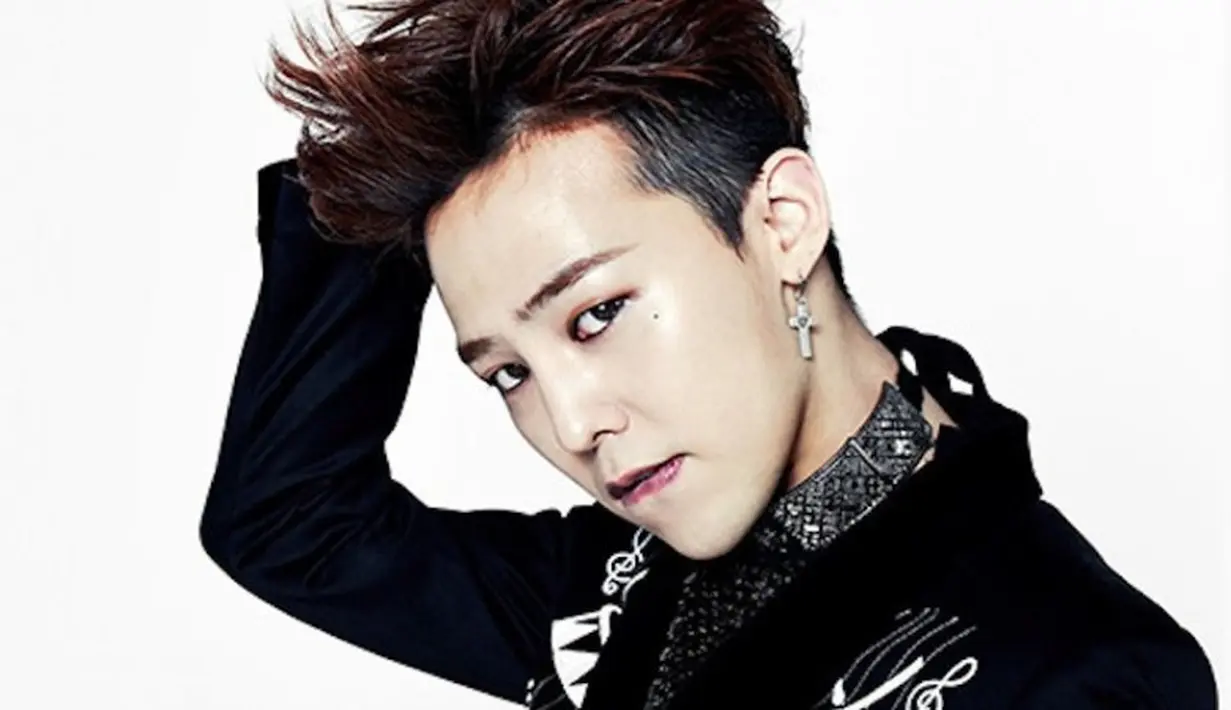 GD dikenal sebagai idol yang punya penampilan unik dan nyentrik. Ia juga termasuk sosok yang tidak takut bereksperimen soal penampilannya. (Foto: Soompi.com)