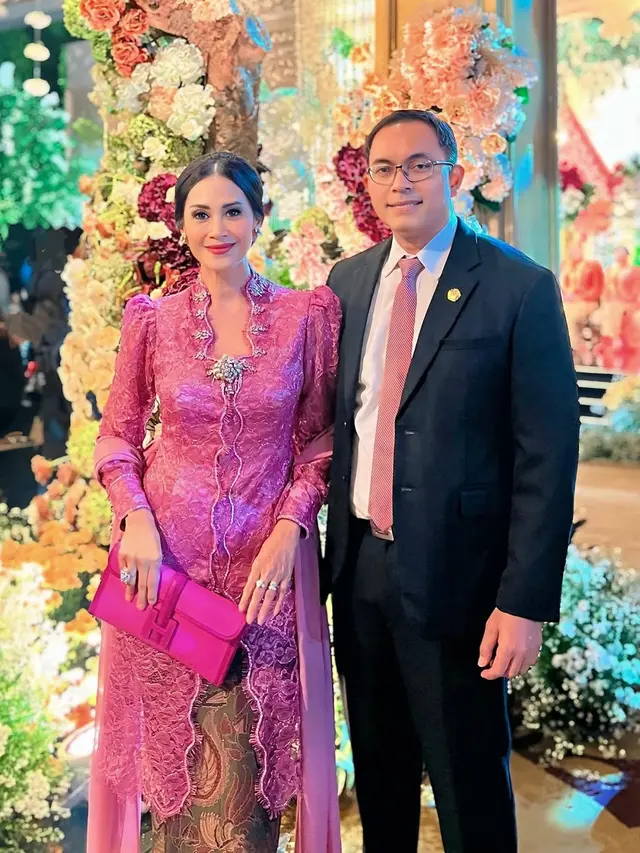 Outfit Kondangan Ala Diah Permatasari (Foto: Instagram @dps_diahpermatasari)