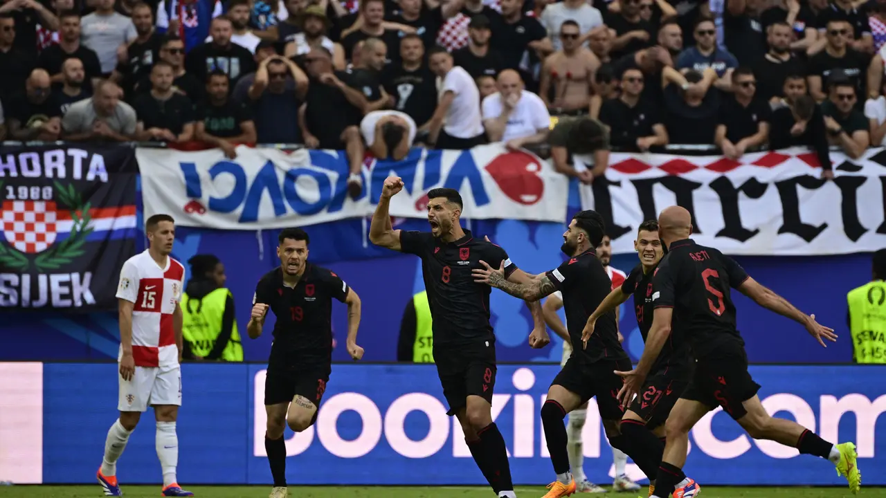 Selebrasi pemain Albania saat melawan Kroasia di Euro 2024
