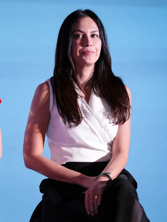 Faktor internal juga perlu dalam upaya menjaga kesehatan.  "Yang penting berterimakasih. Kita happy kita sehat. Pola makan dan yang penting olahraga tiap hari," ujar sophia Latjuba yang 4 Agustus mendatang genap 47 tahun. (Deki Prayoga/Bintang.com)