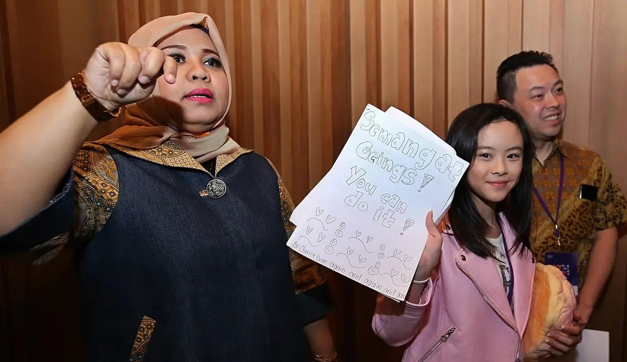 Setelah menjadi conten creator, penyanyi cilik itu juga siap meluangkan waktu menjawab komentar para pengikutnya. Ia juga tak merasa terganggu dengan kesibukannya menjadi conten creator. (Bambang E Ros/Bintang.com)