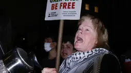 Aksi bertajuk "Autonomous Noise Demonstration for Gaza" digelar untuk menciptakan kebisingan di sekitar hotel tempat Perdana Menteri Israel Benjamin Netanyahu selama berada di New York, Amerika Serikat pada 25 September 2025. (Leonardo MUNOZ/AFP)