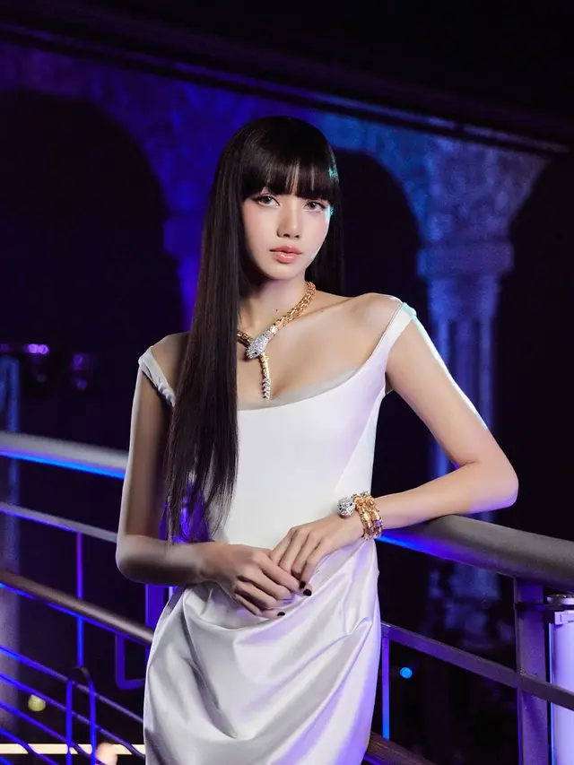 Mengenang 75 Tahun Bulgari Serpenti Sebagai Perhiasan dan Jam Tangan Mengular di Tubuh Naomi Campbell, Zendaya, hingga Lisa BLACKPINK