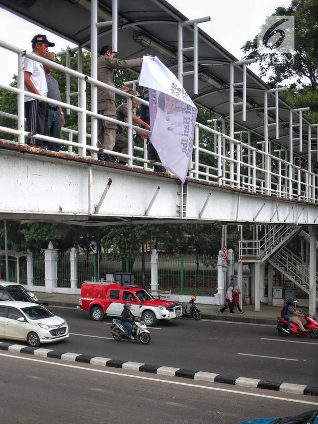 Penertiban APK Peserta Pemilu 2019