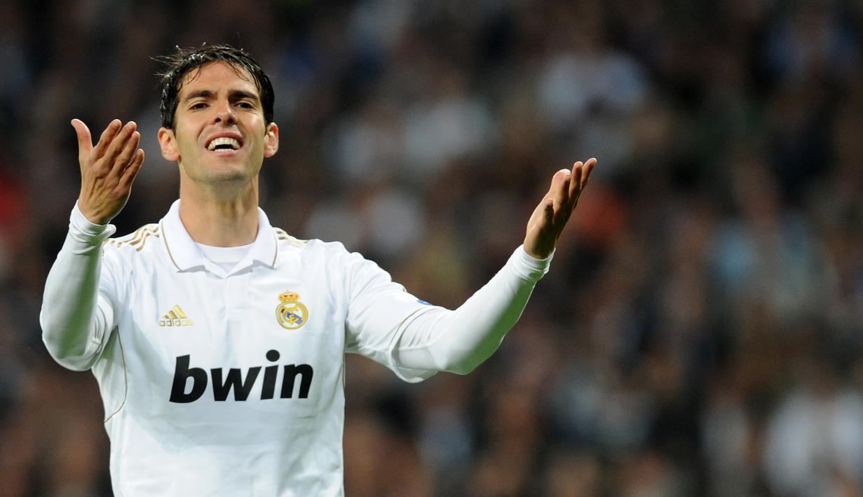 Ricardo Kaka (67 juta euro) - Madrid mendatangkan Kaka dari AC Milan pada jendela transfer musim panas 2009. Pemain asal Brasil ini direkurt dengan transfer senilai 67 juta euro. (AFP/Christof Stache)
