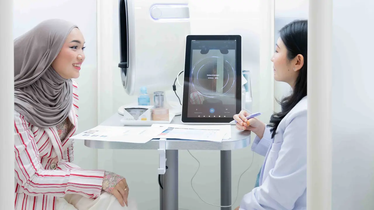 Wardah SKINVERSE CLINIC 2025: Sensasi Perawatan Kulit Canggih Tanpa Sakit Didukung Teknologi AI Skin Analyzer