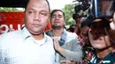Setelah resmi ditetapkan sebagai tersangka, Saipul Jamil menunjuk pengacara demi mendampingi saat menjalani proses hukum. (Deki Prayoga/Bintang.com)