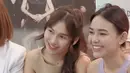 Tampak Ayu Ting Ting melengkapi tampilannya dengan kalung berliontin minimalis. Dan Amanda Manopo mengenakan anting-anting silver minimalis. [@ayutingting92]