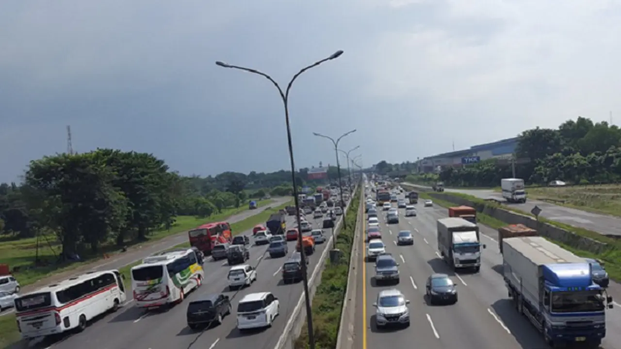 Jalan tol layang Jakarta-Cikampek akan membentang sepanjang 45 km, dimulai dari Jatibening menuju arah Cikampek.