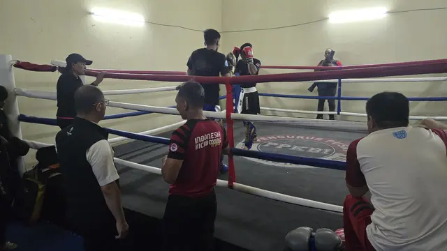 CdM SEA Games 2025 mengunjungi pelatnas kickboxing Indonesia