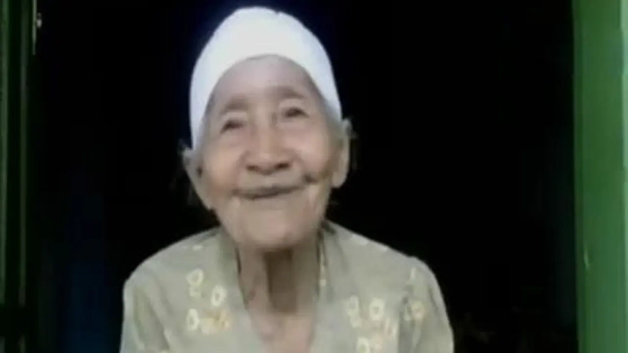 Nenek Ponirep 