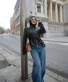 Aurel Hermansyah kembali mencuri perhatian publik dengan penampilan modisnya saat berlibur di Madrid. Dalam foto yang beredar, istri Atta Halilintar ini tampil menawan dengan gaya edgy yang memadukan nuansa modern dan elegan. [@aurelie.hermansyah].