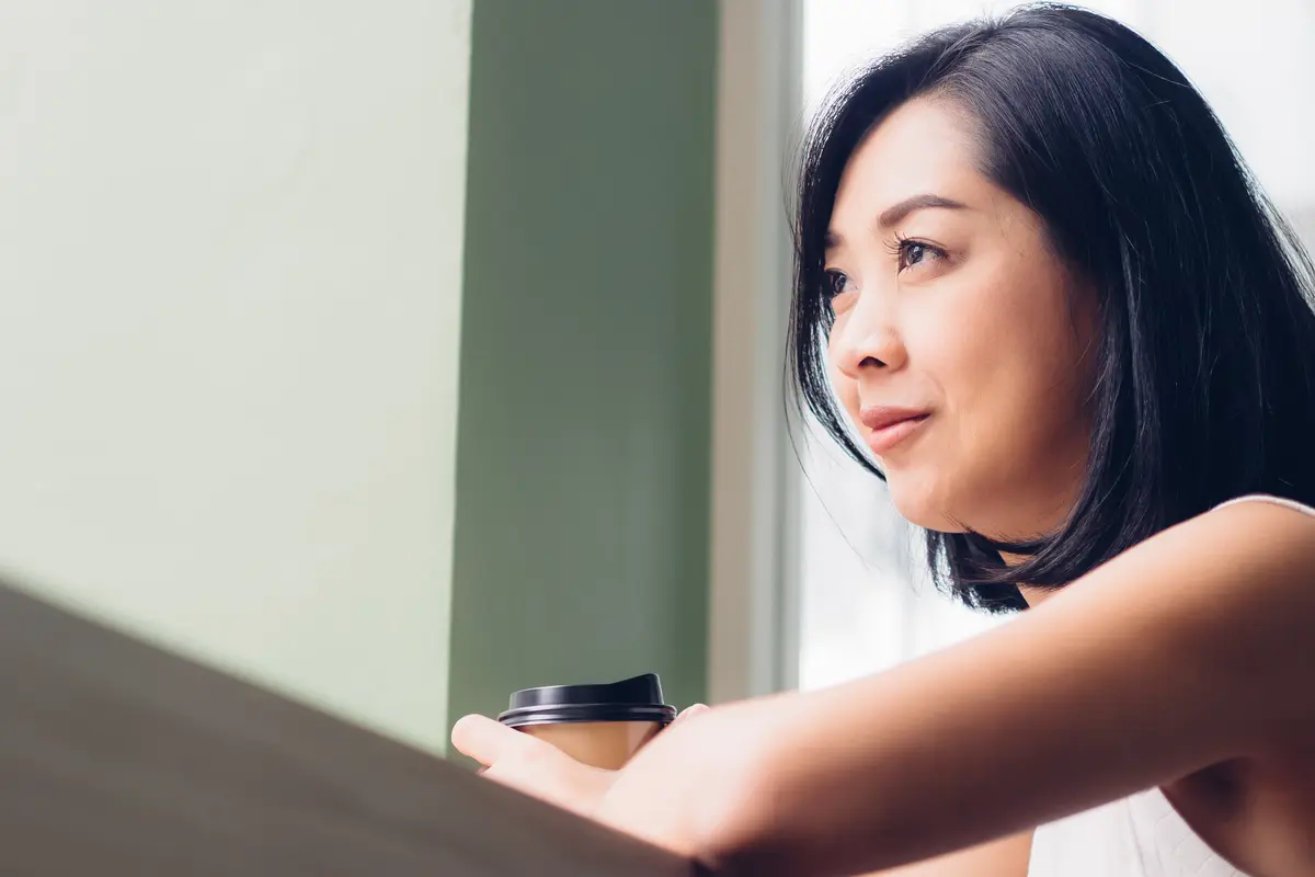 perempuan dan oktober sulung