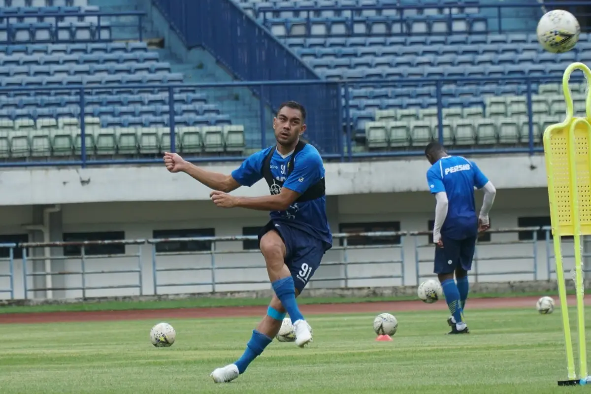 Omid Nazari