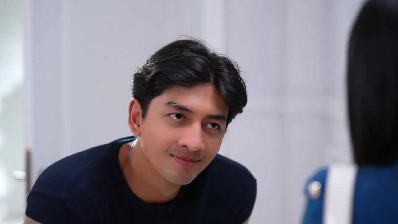 Cinta di Bawah Tangan