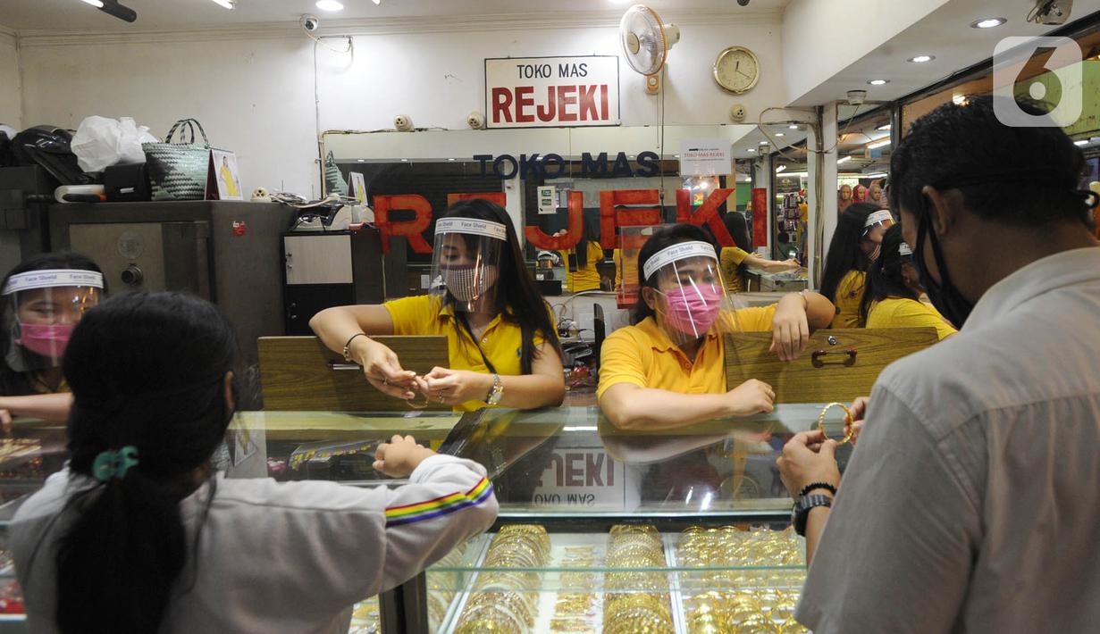 FOTO: Cegah Corona, Pegawai Toko Emas di Bogor Pakai ...