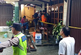 Janda Lansia Kaya Kudus Jadi Korban Perampokan Brutal, Pelaku Preteli Perhiasan Rp100 Juta dan Pukuli Korban