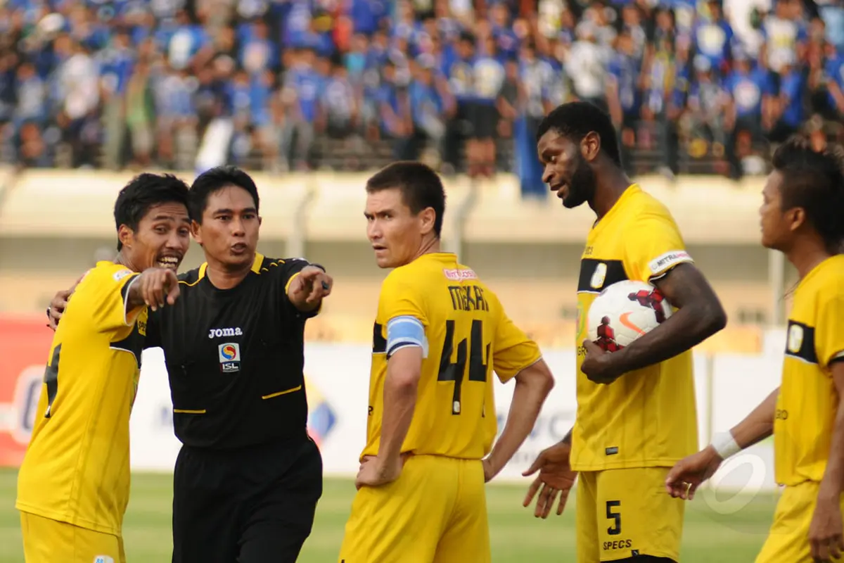 Persib Bandung Hajar Barito Putera 3-1