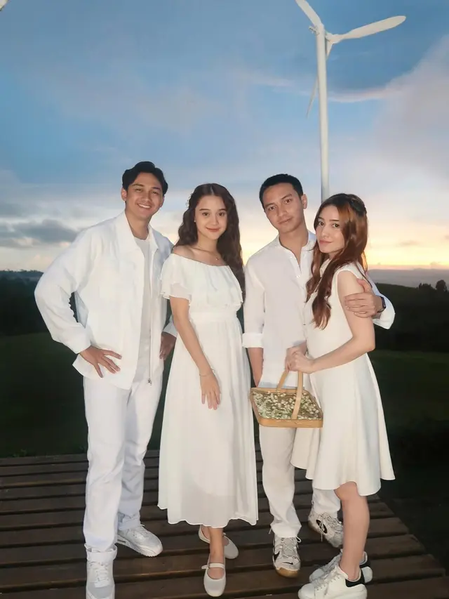 Cinta Sedalam Rindu.