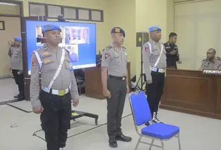 Anggota Brimob Bripda Masias Siahaya (MS) resmi dipecat usai melakukan penganiayaan terhadap AT, pelajar MTS Negeri Kota Tual, Maluku, hingga tewas. (Foto: Istimewa)