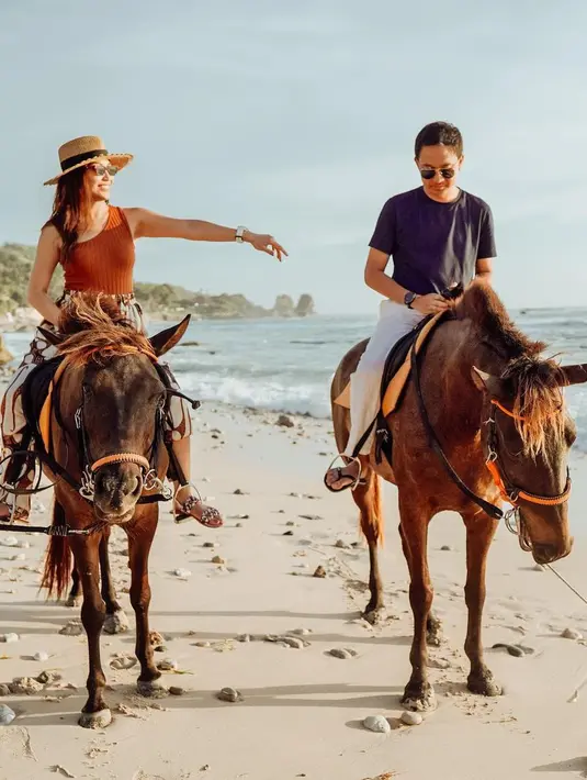 Ayu Dewi (Instagram/mrsayudewi)