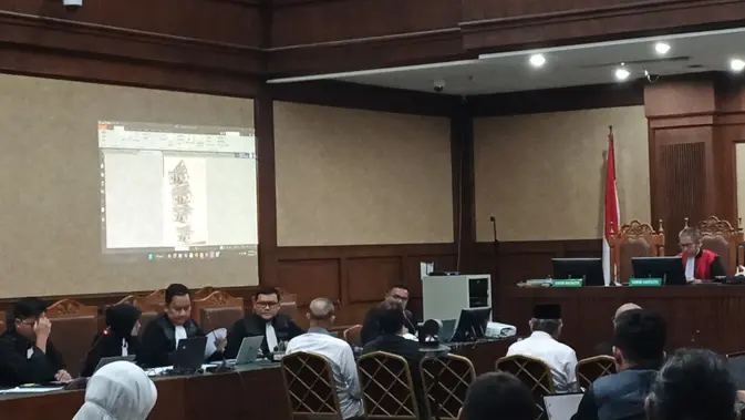 Jaksa Tampilkan Barbuk USD 4 Ribu di Sidang Kuota Haji