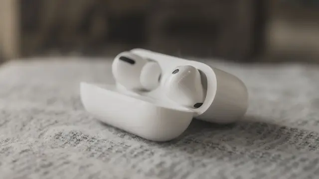 AirPods