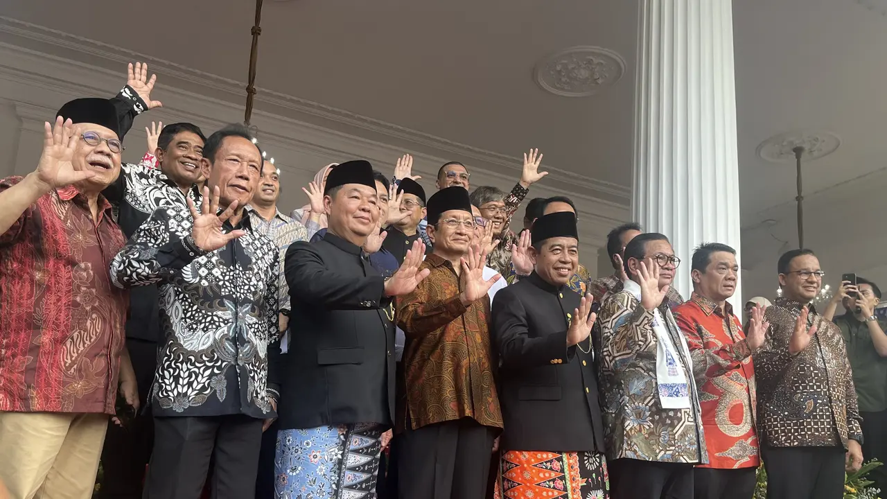 Pemprov Jakarta mengundang para mantan gubernur hadir dalam acara Bentang Harapan JAKasa di Balai Kota Jakarta, Selasa (31/12/2024).