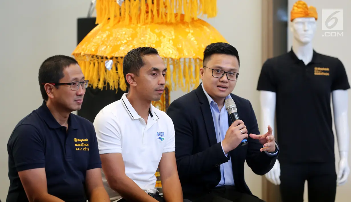 Corcomm BMW Group Indonesia Ismail Ashlan memberi keterangan pers persiapan lomba lari internasional Maybank Marathon 2019 di Jakarta, Selasa (20/8/2019). BMW akan menjadi Official Automotive Partner dengan menghadirkan kendaraan listrik BMW i3s dan motor BMW G310 GS. (Liputan6.com/Fery Pradolo)