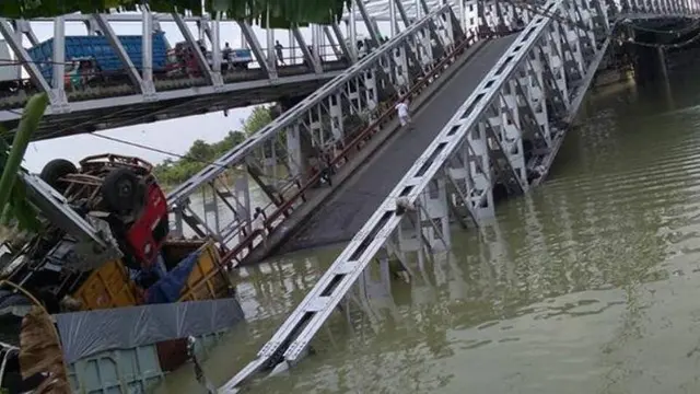 Jembatan Ambruk