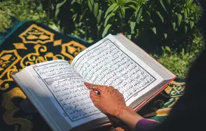 Surah Ad-Dhuha dan Artinya, Keteguhan Menghadapi Ujian dan Keyakinan Pertolongan Ilahi