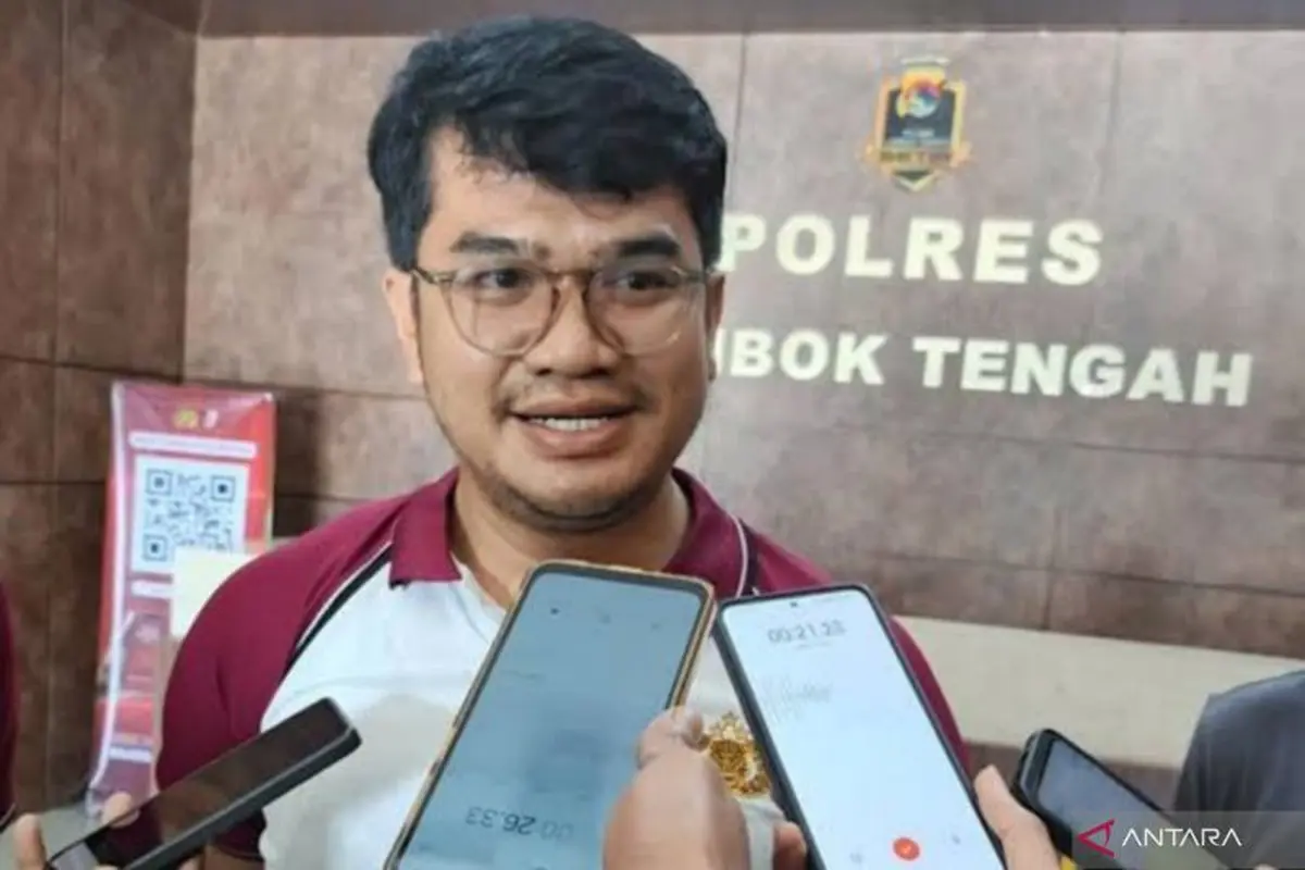 Kasat Reskrim Polres Lombok Tengah AKP Punguan Hutahaean ungkap penyelidikan santri tewas dibakar di Lombok Tengah, Rabu (8/7/2026).