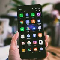 ilustrasi smartphone sosial media/Photo by Lisa Fotios from Pexels