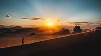 Ilustrasi motivasi, semangat, inspirasi. (Photo by NEOM on Unsplash)
