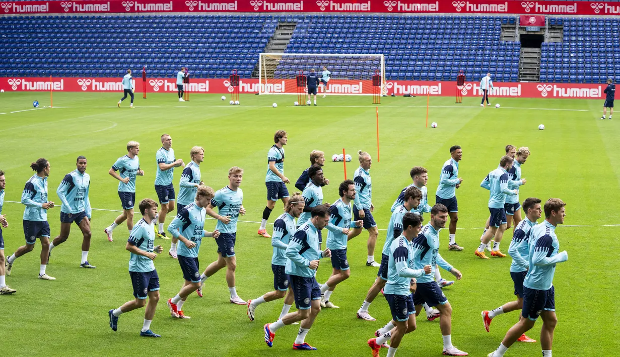 Pada partisipasi ke-10 di UEFA Euro 2024, Denmark berambisi untuk kembali meledak sesuai julukan mereka yakni Tim Dinamit. Para pesaing mereka di Grup C yakni Slovenia, Serbia, dan Inggris pun harus waspada. (Ida Marie Odgaard / Ritzau Scanpix / AFP)