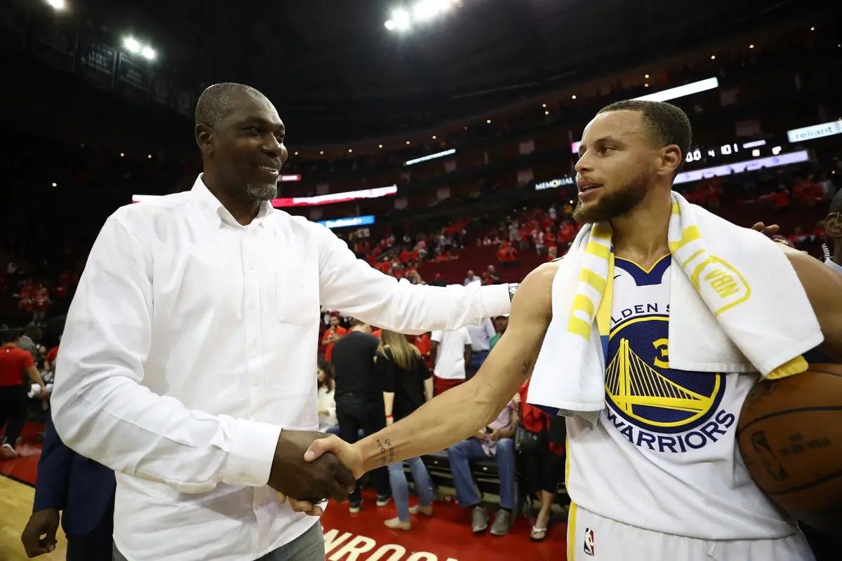 Legenda NBA, Hakeem Olajuwon dan bintang NBA, Stephen Curry