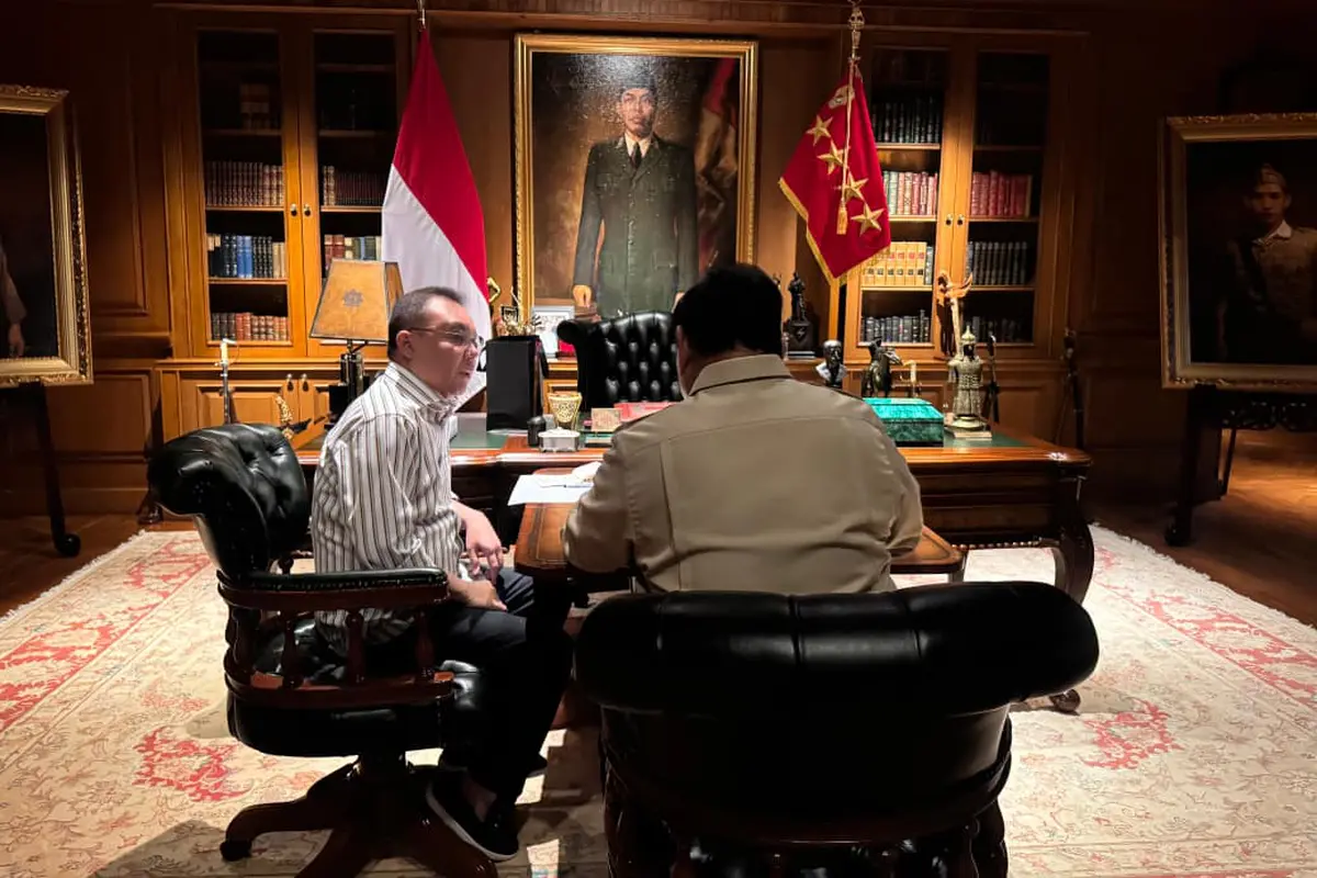 Presiden Prabowo Subianto menerima kunjungan Wakil Ketua DPR Sufmi Dasco Ahmad di kediaman pribadinya di Hambalang, Bogor, Jawa Barat, Sabtu (22/11/2025).