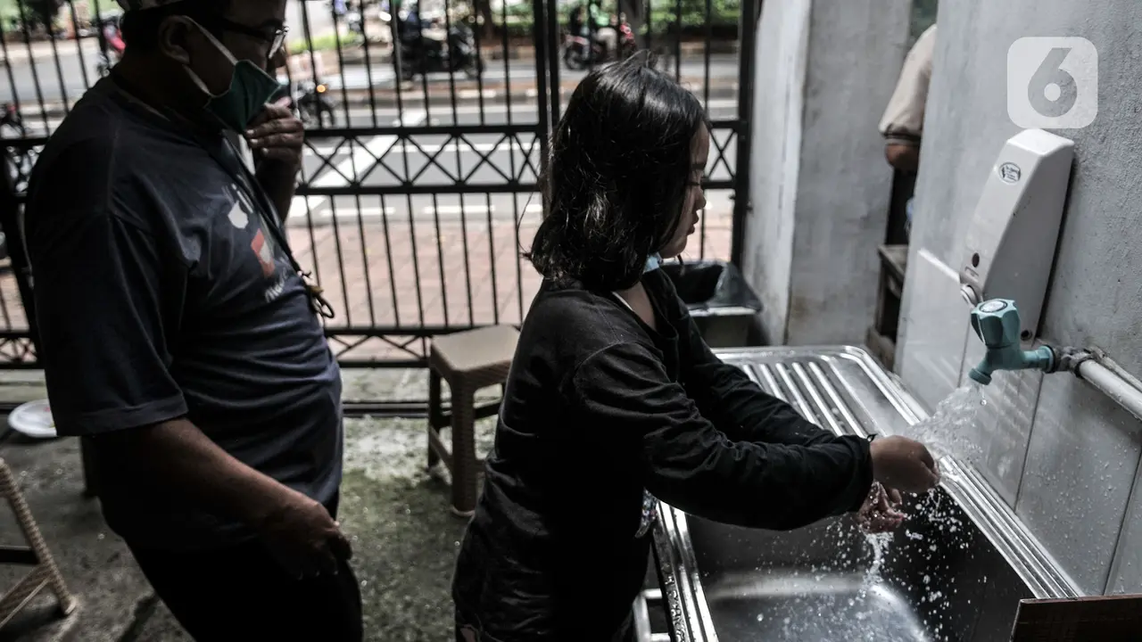 cuci tangan pakai sabun