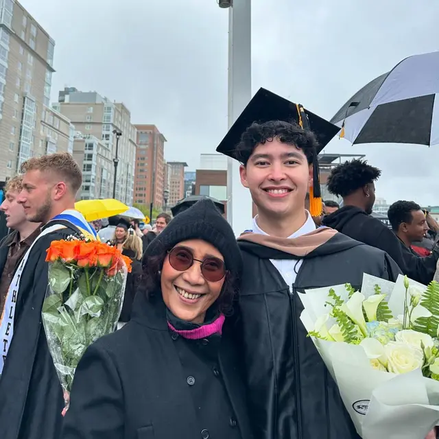 Potret wisuda Alvy Xavier anak Susi Pudjiastuti (Sumber: Instagram/@susipudjiastuti115)