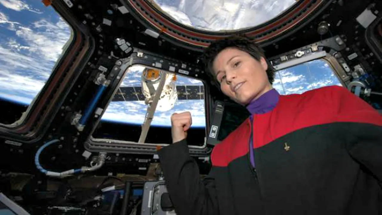 Astronot ISS Ini Penggemar Star Trek