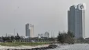 Suasana di lokasi proyek reklamasi perluasan kawasan wisata Ancol, Jakarta, Rabu (8/7/2020). Reklamasi Ancol seluas 155 hektare yang meliputi perluasan Rekreasi Dufan sekitar 35 hektare dan kawasan Ancol Timur 120 hektare menuai polemik dari masyarakat dan nelayan. (merdeka.com/Iqbal S. Nugroho)