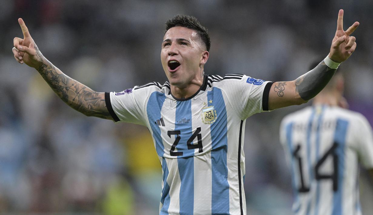 Sebagai salah satu negara penghasil pesepak bola terbaik di kawasan Amerika Selatan, para pemain Argentina memang layak di hargai dengan nilai tinggi oleh klub-klub yang meminatinya. Dengan skill indiviudu yang aduhai, para klub peminat seakan tak merugi untuk mendapatkan jasa mereka. Seperti para pemain berikut ini yang masuk dalam daftar 5 pemain Argentina dengan nilai transfer termahal sepanjang sejarah. Berikut daftar lengkap kelimanya. (AFP/Juan Mabromata)