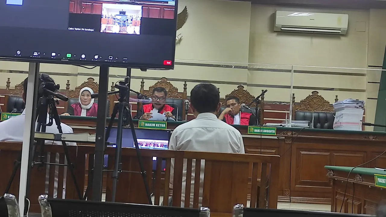 Dua Terdakwa Penyuap Sahat Tua Simandjuntak Divonis 2,5 Tahun Penjara