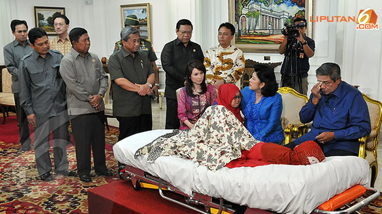 istana-sby-tangis-130605c.jpg