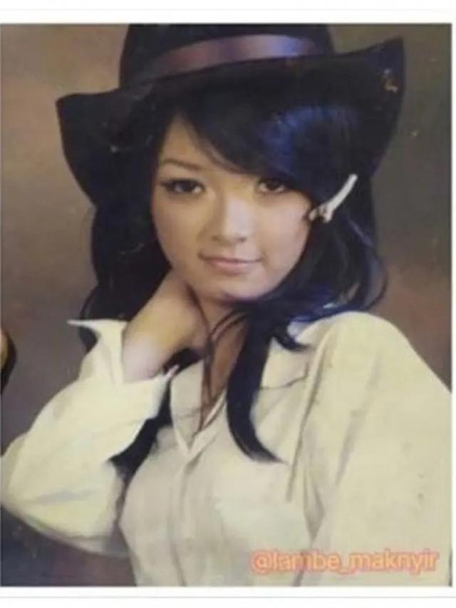 6 Foto Jadul Zaskia Gotik Saat Remaja, Gadis Polos Anak Tukang Ojek