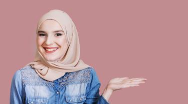 Rekomendasi 3 Jenis Kain Yang Nyaman Untuk Berhijab Fashion Fimela Com